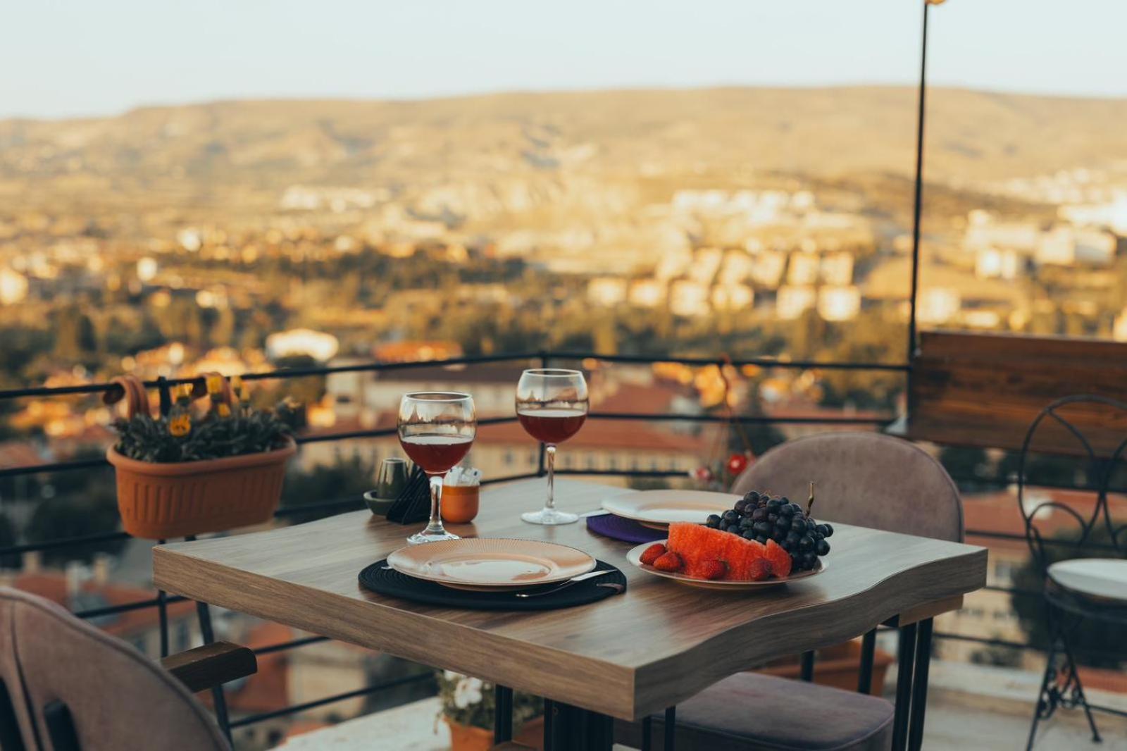 Tale Cave Inn أوروغوبْ المظهر الخارجي الصورة